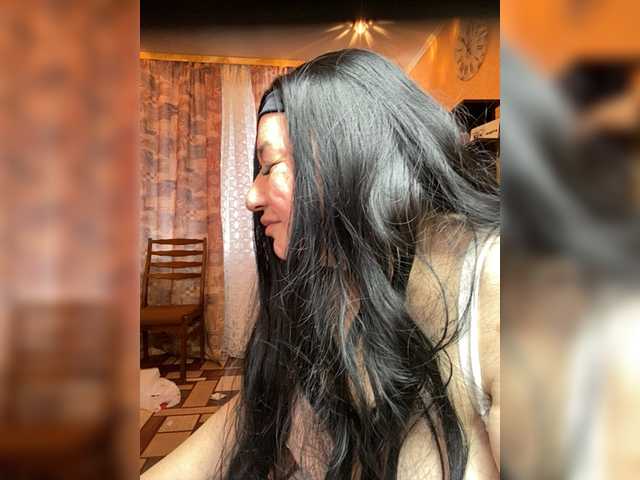 SVETIKBOMBOCHKA's BongaCams show and profile