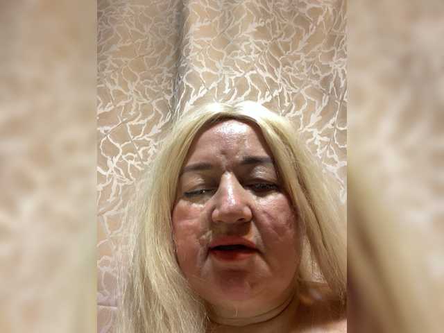 SVETIKBOMBOCHKA's BongaCams show and profile