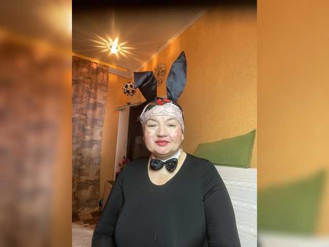 SVETIKBOMBOCHKA's BongaCams show and profile