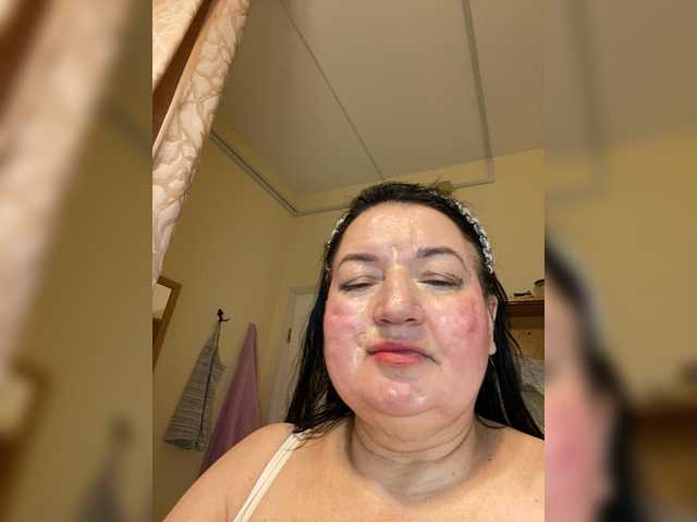 SVETIKBOMBOCHKA's BongaCams show and profile