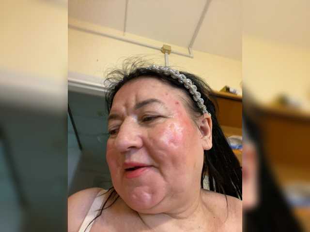 SVETIKBOMBOCHKA webcam stream