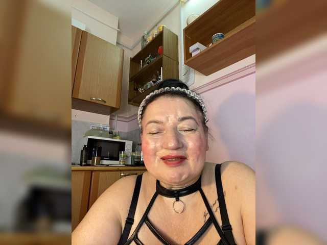 SVETIKBOMBOCHKA's BongaCams show and profile