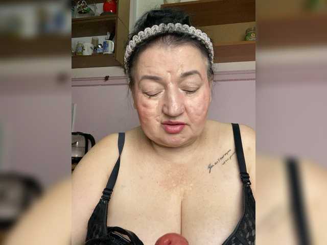 SVETIKBOMBOCHKA's BongaCams show and profile