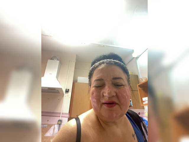 SVETIKBOMBOCHKA's BongaCams show and profile