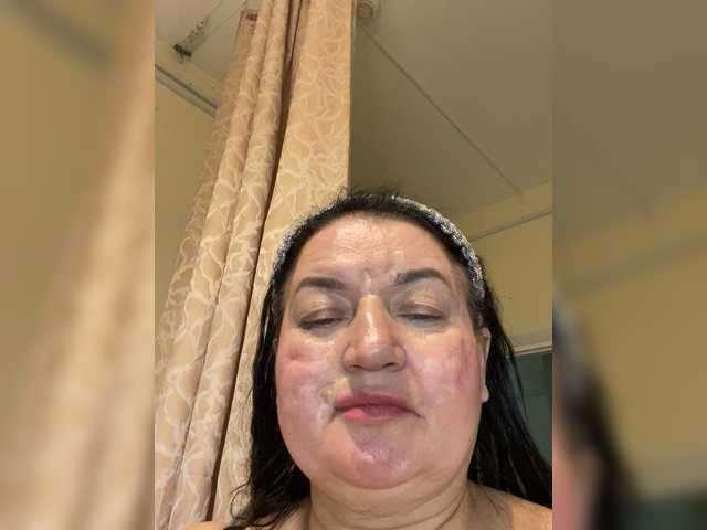 SVETIKBOMBOCHKA's BongaCams show and profile