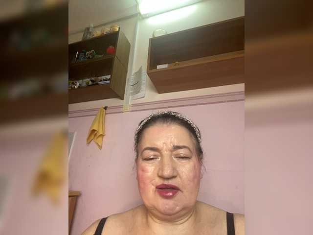 SVETIKBOMBOCHKA's BongaCams show and profile