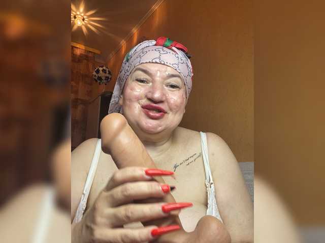 SVETIKBOMBOCHKA's BongaCams show and profile