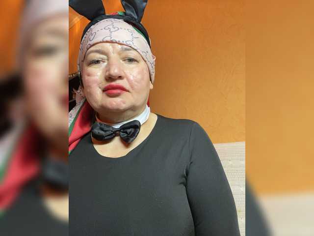 SVETIKBOMBOCHKA's BongaCams show and profile