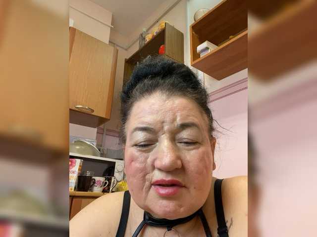 SVETIKBOMBOCHKA's BongaCams show and profile