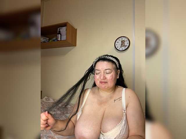 SVETIKBOMBOCHKA from BongaCams is Freechat