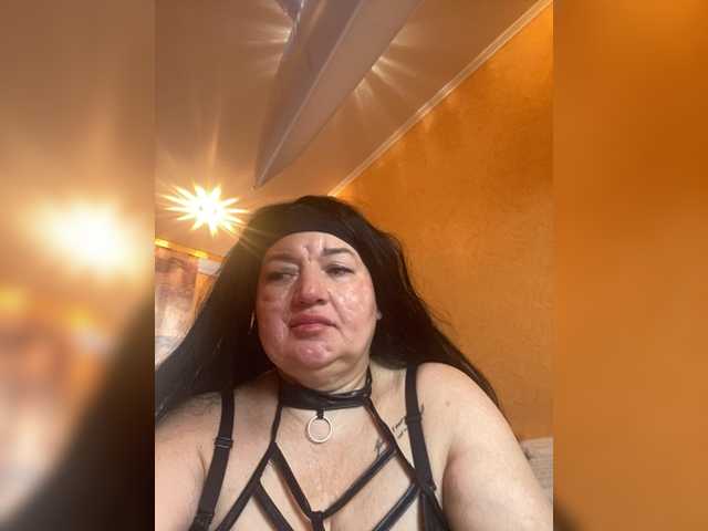 SVETIKBOMBOCHKA's BongaCams show and profile