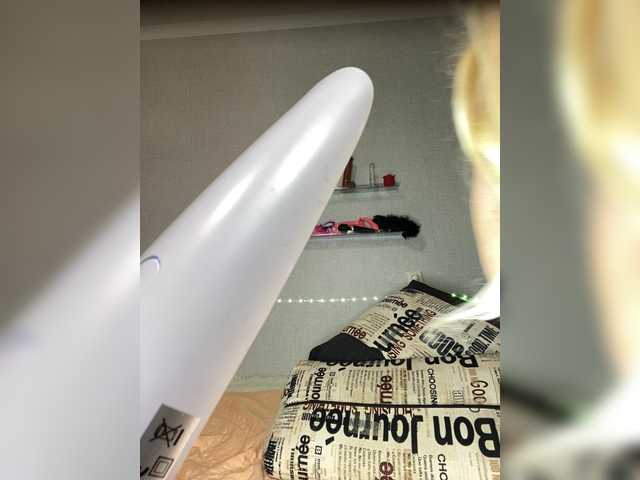 SVETIKBOMBOCHKA's BongaCams show and profile