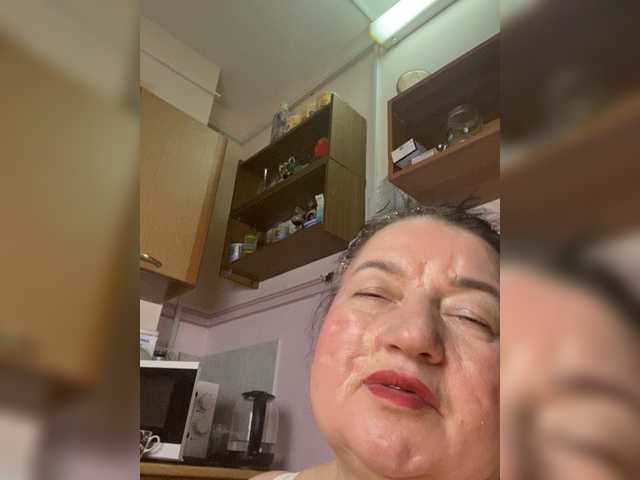 SVETIKBOMBOCHKA's BongaCams show and profile