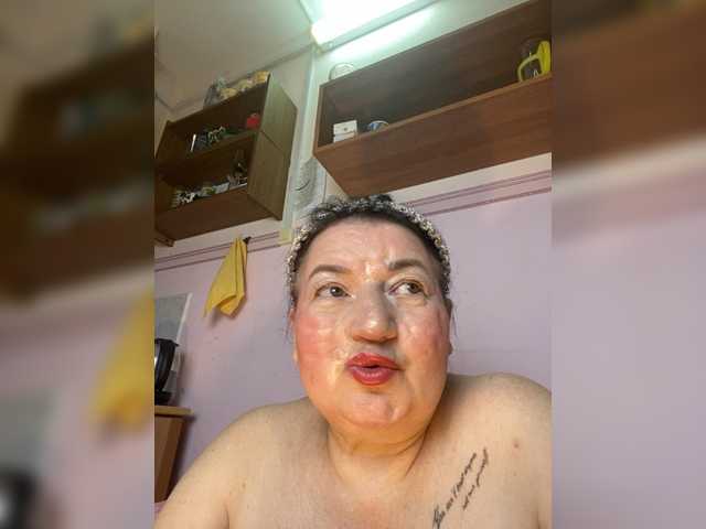 SVETIKBOMBOCHKA's BongaCams show and profile