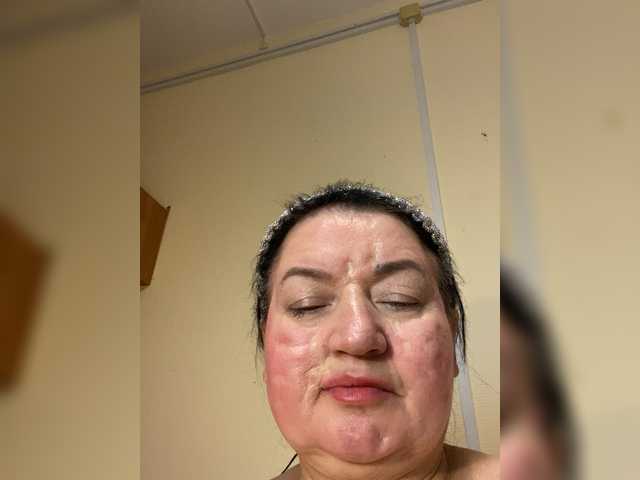 SVETIKBOMBOCHKA's BongaCams show and profile