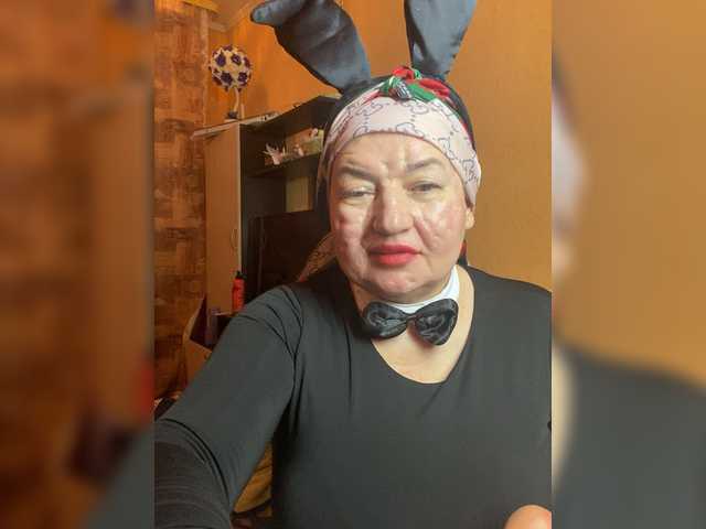 SVETIKBOMBOCHKA's BongaCams show and profile