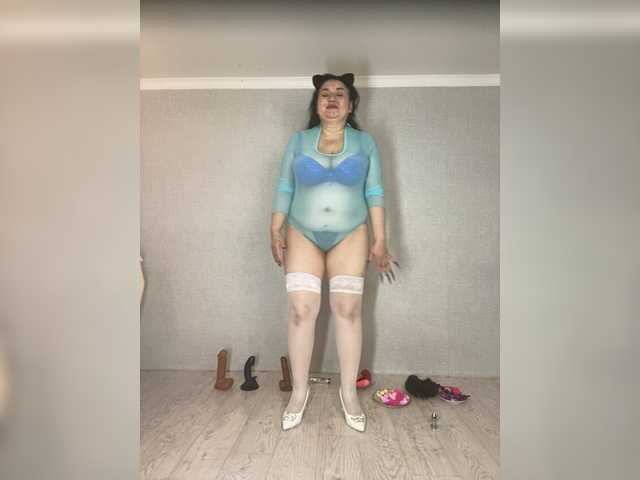 SVETIKBOMBOCHKA's BongaCams show and profile