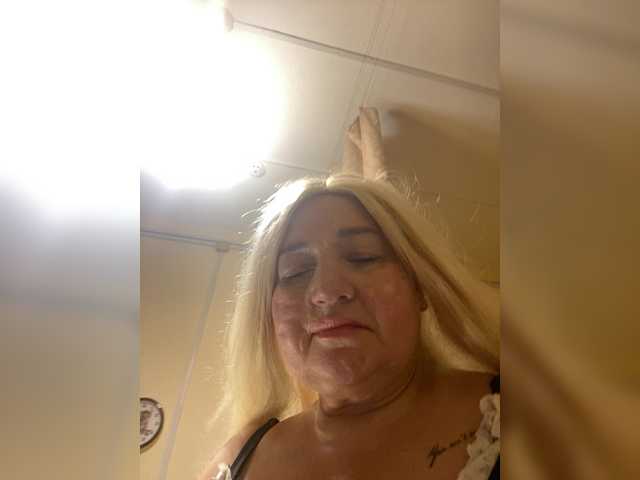 SVETIKBOMBOCHKA's BongaCams show and profile