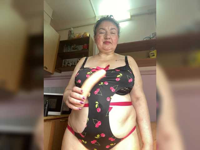 SVETIKBOMBOCHKA's BongaCams show and profile