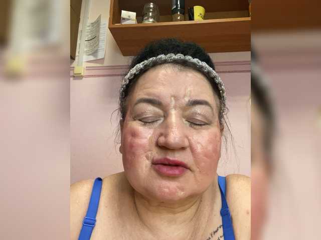 SVETIKBOMBOCHKA's BongaCams show and profile