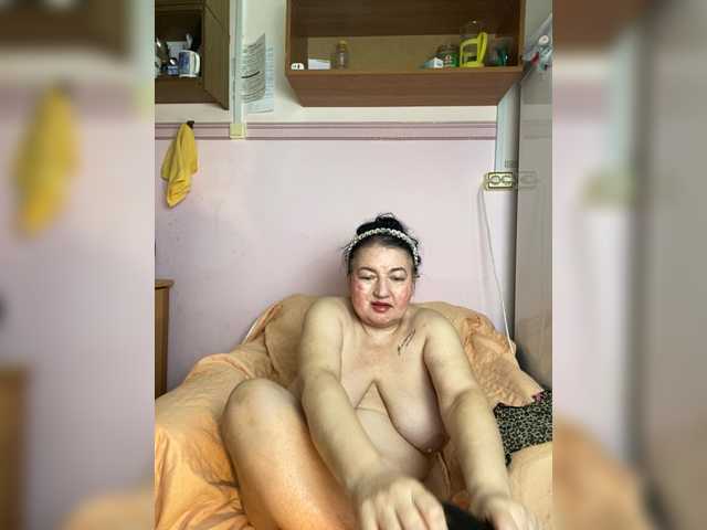 SVETIKBOMBOCHKA's BongaCams show and profile