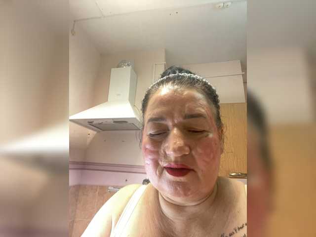 SVETIKBOMBOCHKA's BongaCams show and profile