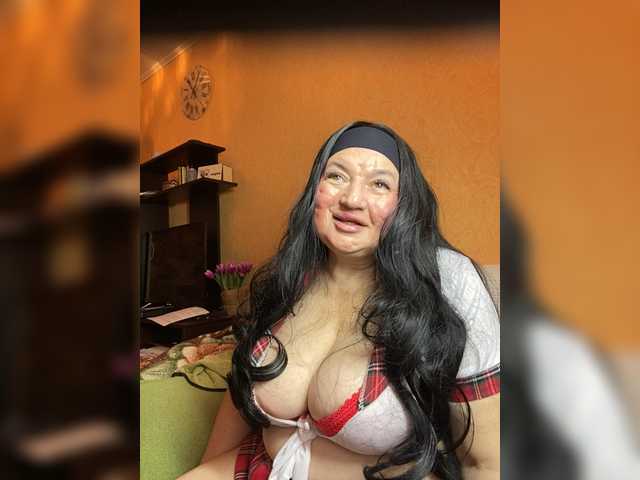 SVETIKBOMBOCHKA's BongaCams show and profile