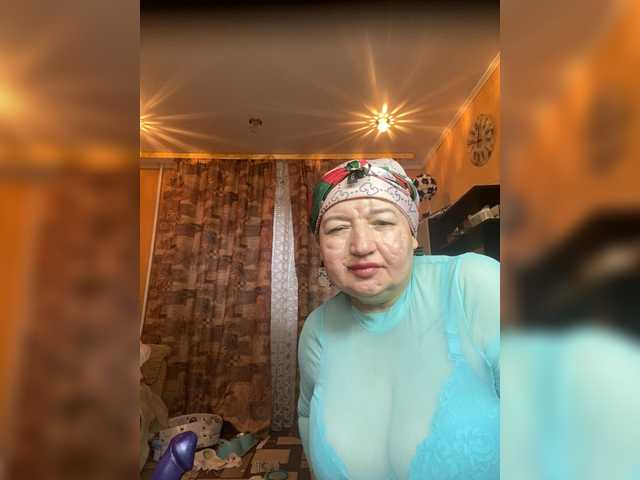 SVETIKBOMBOCHKA's BongaCams show and profile