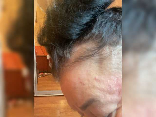 SVETIKBOMBOCHKA's BongaCams show and profile