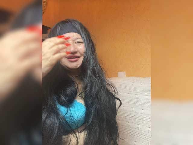 SVETIKBOMBOCHKA's BongaCams show and profile