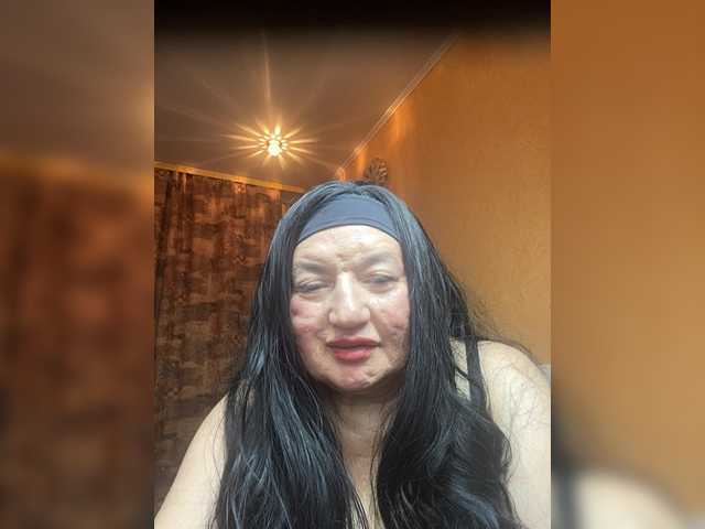 SVETIKBOMBOCHKA's BongaCams show and profile