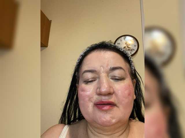 SVETIKBOMBOCHKA's BongaCams show and profile