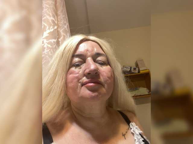 SVETIKBOMBOCHKA – webcam model profile photo