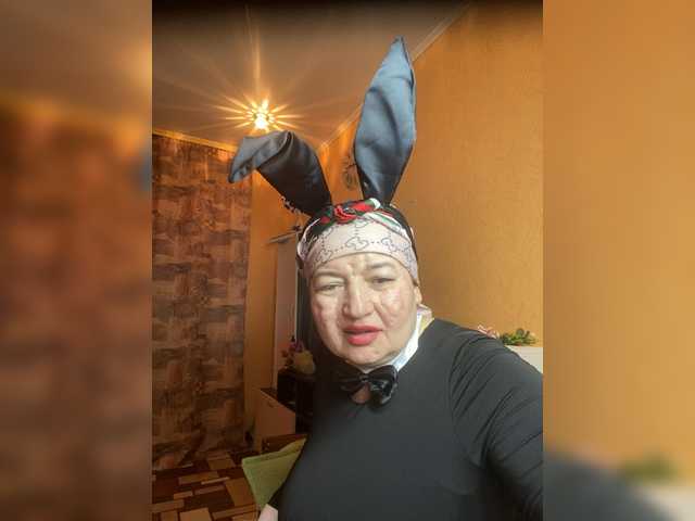 SVETIKBOMBOCHKA's BongaCams show and profile