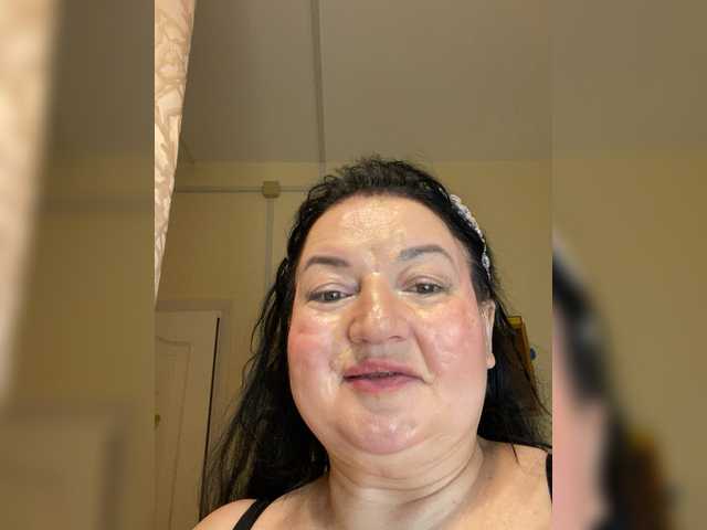 SVETIKBOMBOCHKA's BongaCams show and profile