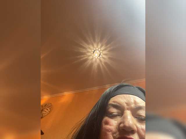 SVETIKBOMBOCHKA's BongaCams show and profile