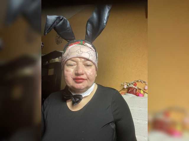 SVETIKBOMBOCHKA's BongaCams show and profile