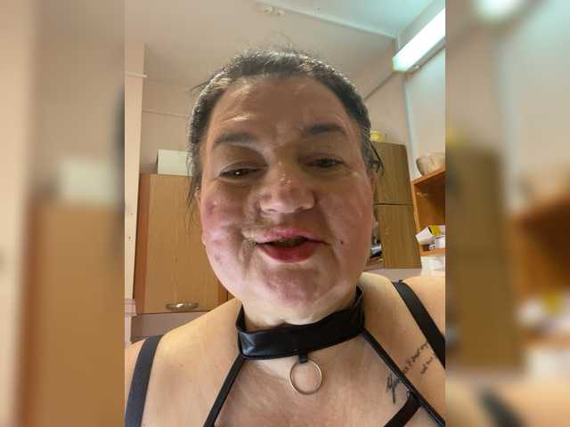 SVETIKBOMBOCHKA's BongaCams show and profile