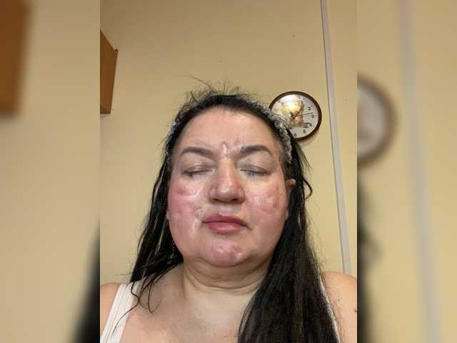 SVETIKBOMBOCHKA's BongaCams show and profile