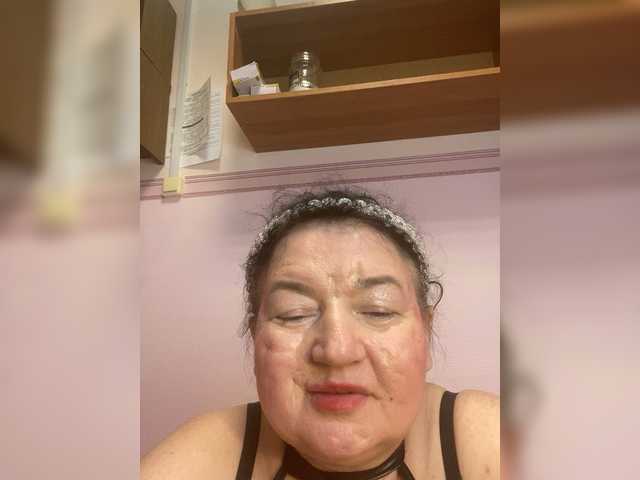 SVETIKBOMBOCHKA's BongaCams show and profile