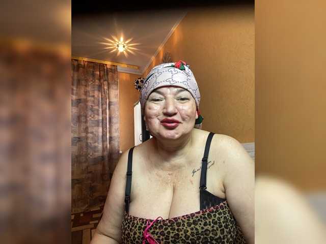 SVETIKBOMBOCHKA's BongaCams show and profile