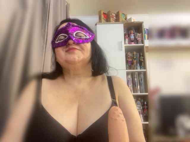 SVETIKBOMBOCHKA webcam