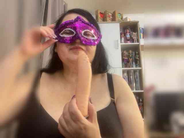 SVETIKBOMBOCHKA webcam