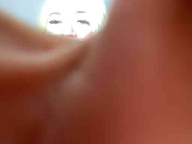 SVETIKBOMBOCHKA Live Webcam on BongaCams