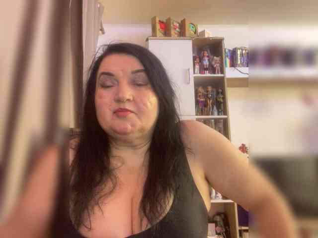 SVETIKBOMBOCHKA webcam