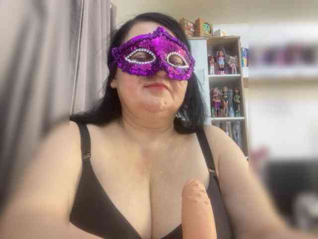 SVETIKBOMBOCHKA webcam