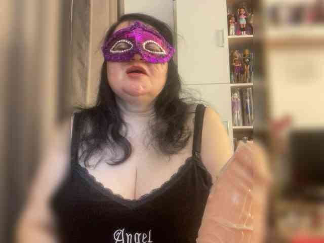 SVETIKBOMBOCHKA webcam