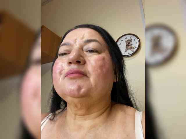 cam chat adult SVETIKBOMBOCHKA