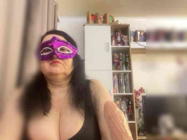 SVETIKBOMBOCHKA webcam