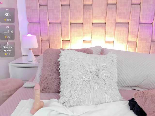 LiaCherry from BongaCams